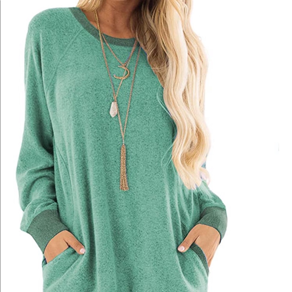 NWT GADEWAKE Women’s Long Sleeve Sweater